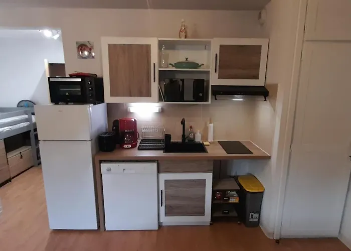 De L'isard Bleu, Dans De Tourisme 3 Etoiles Lurdy