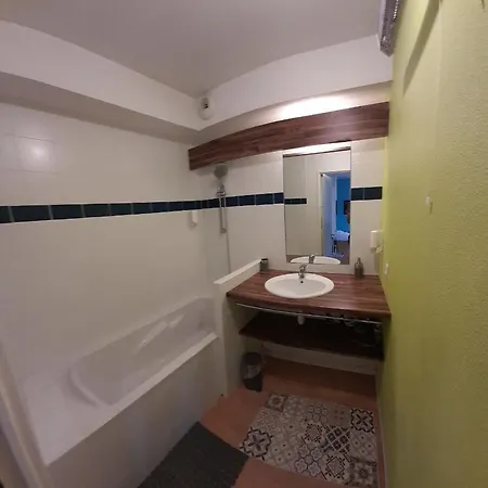 De L'isard Bleu, Dans De Tourisme 3 Etoiles Apartament