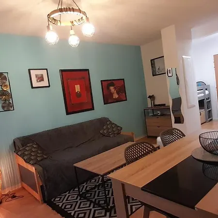 De L'isard Bleu, Dans De Tourisme 3 Etoiles Apartament *