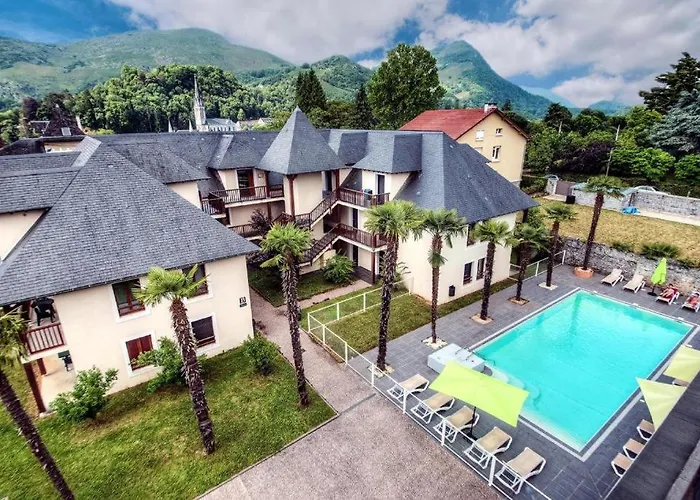 De L'isard Bleu, Dans Résidence De Tourisme 3 étoiles * Lourdes