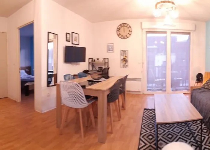 De L'isard Bleu, Dans Résidence De Tourisme 3 étoiles